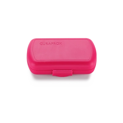 73360638_productshot_travel_set_red_closed