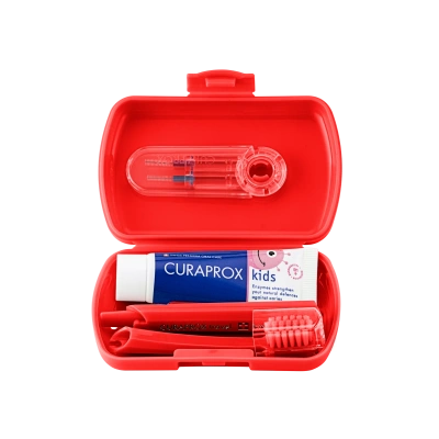 73360804_productshot_travel_set_kids_travel_set_red_open_front